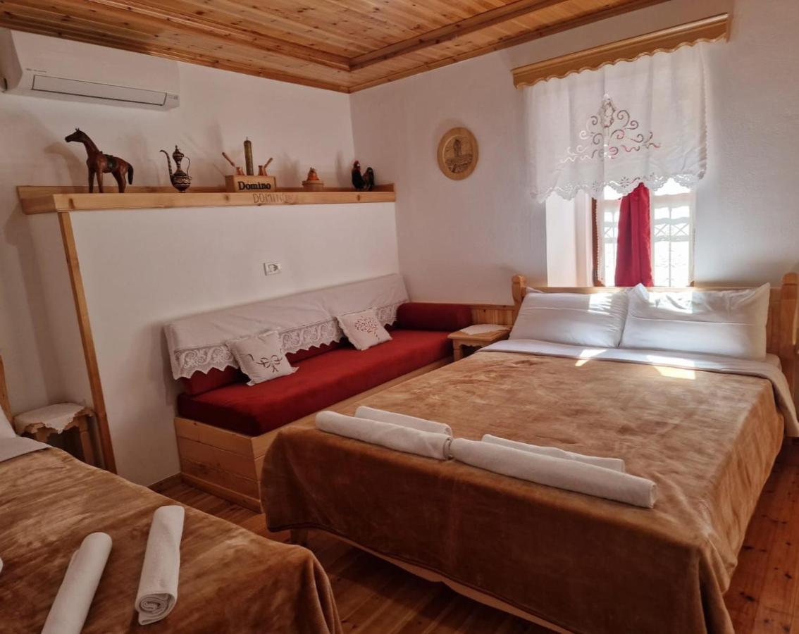 Hotel Domino Гірокастра Екстер'єр фото