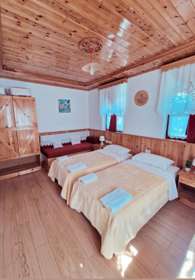 Hotel Domino Гірокастра Екстер'єр фото